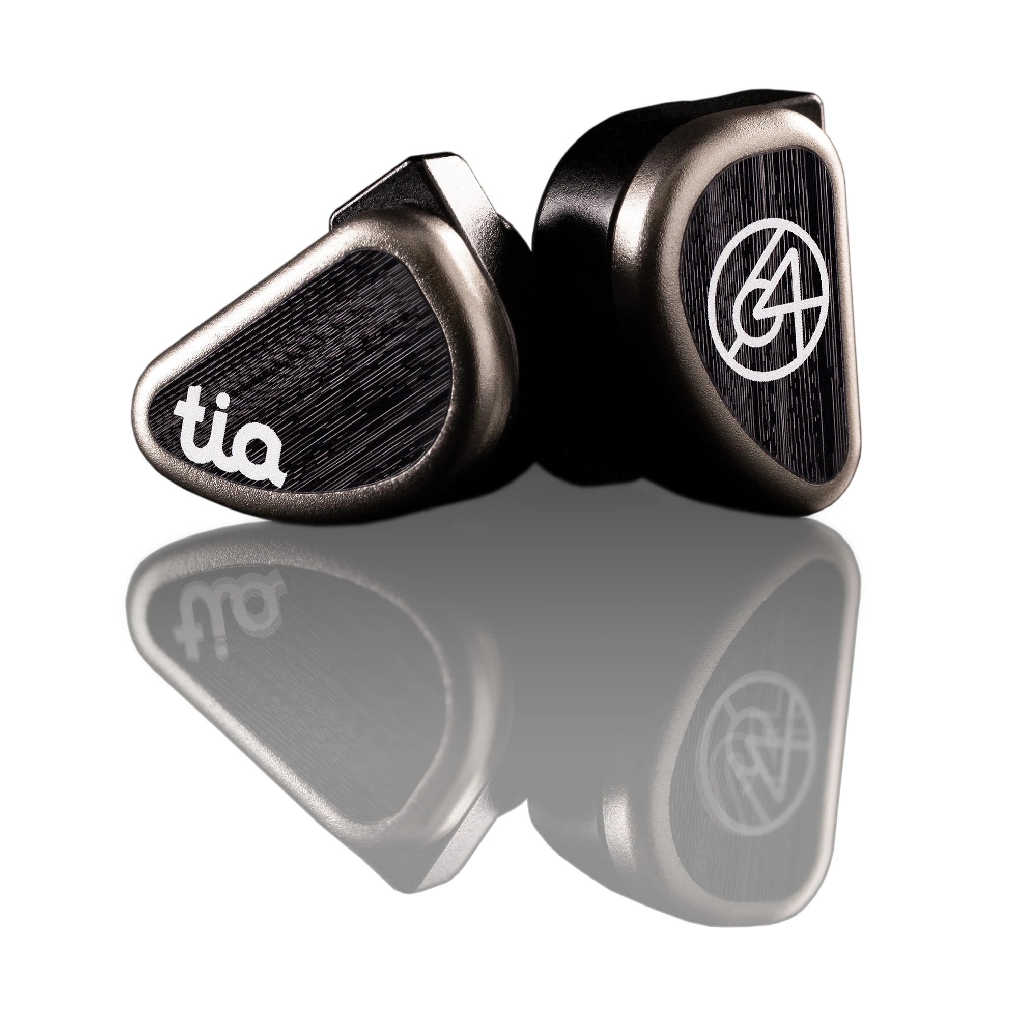 64Audio Tia Trio B-Stock品 - イヤフォン