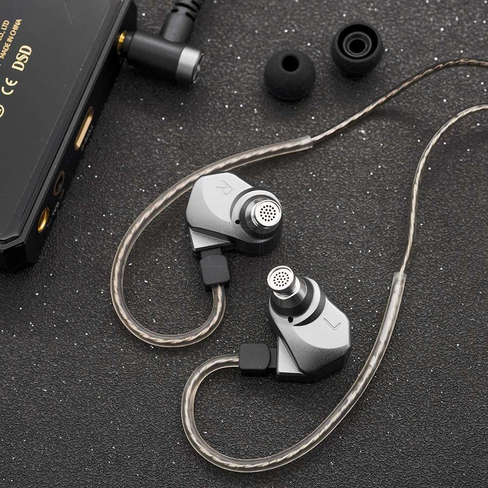 Tin earphones online